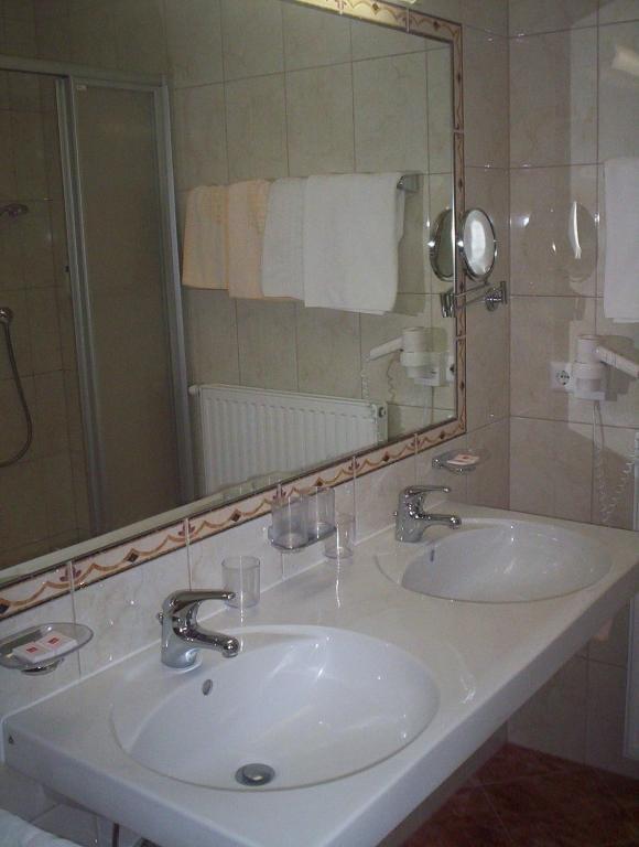 Hotel Garni Alpenruh-micheluzzi