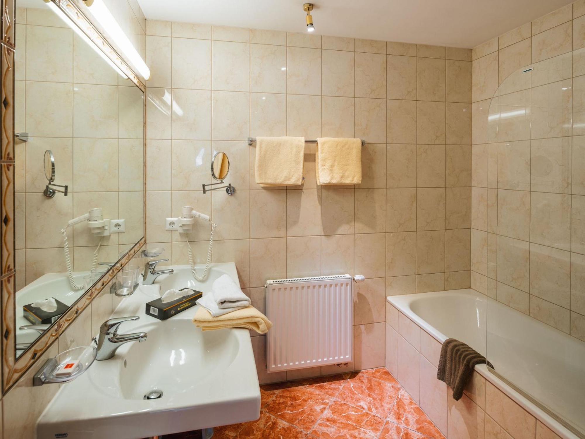 Garni Alpenruh-micheluzzi Hotel